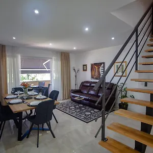 https://iadertina-apartment.hotelinzadar.com